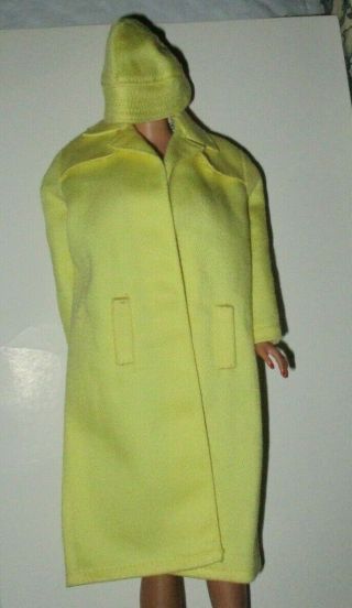 Vintage Barbie 1964 " Stormy Weather " 949 Yellow Raincoat And Hat