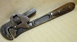The H.  D.  Smith & Co 10 " Vintage Adjustable Monkey Wrench Perfect Handle Usa