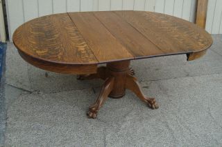 61157 Antique Victorian Round Oak Table W/ 3 Leafs And Claw Foot Top 42 " X 72 "