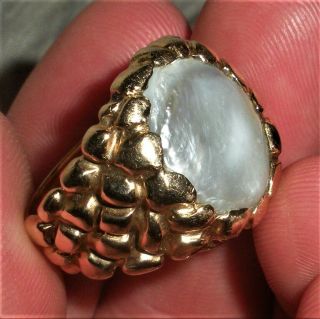 Antique C.  1890 Solid 14k Gold Mother Of Pearl Dragon Scale / Eye Ring Vafo