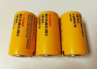 3 Eveready Rechargeable Nickel Cadmium D Cell Vintage Yellow Batteries