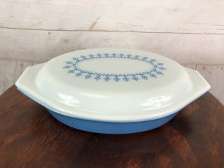 Vintage Pyrex Blue Garland Snowflake Oval 1 Qt Casserole Divided Dish With Lid