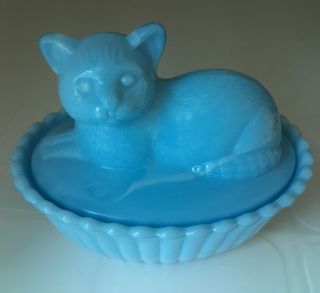 Vintage Westmoreland Blue Milk Glass Cat Candy/Trinket Dish With Lid 6” Long 2