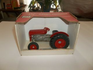 Vintage 1/16 Massey Ferguson 35 Tractor Supply Farm Toy Tractor Nib Spec - Cast