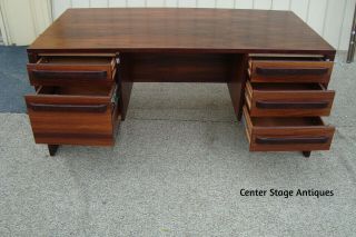 61040 Mid Century Modern Rosewood Executive Desk Office Credenza