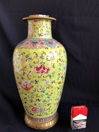 Fine Old Chinese Porcelain Vase Famille Rose Qianlong Qing Jade