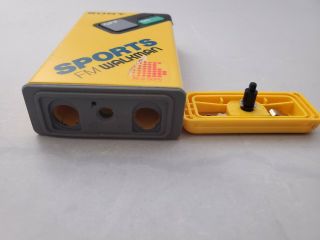 Vintage Sony Sports Fm Walkman Srf - 4 Waterproof Radio