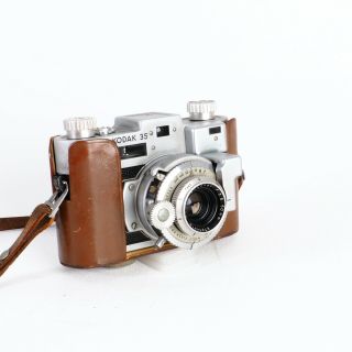 ^vintage Kodak 35 " Rf Rangefinder " 35mm Camera W/ Leather Case [for Parts Decor]