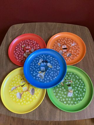 Vtg 5 M&m’s Kids Plates Plastic 8” Red,  Blue,  Green,  Orange,  Yellow