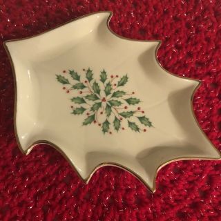 Vintage Holiday Lenox Candy Dish Christmas Tree Shape Holly Berries Design