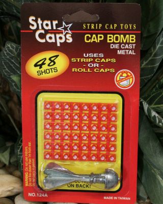 Rare Early Vintage Carded Star Strip Cap Toys Die Cast Strip Cap Bomb 124a