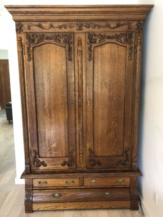 Antique Quartersawn Oak Armoire/wardrobe