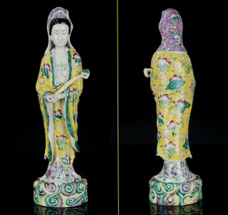 Tall Chinese Peranakan Nyonya Straits Famille Rose Figure Of Guanyin Ruyi 19th C