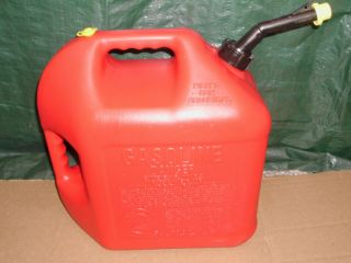 Vintage,  Blitz 5 Gallon Gas Can Vented,  Easy Pouring End Grip Handle