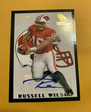 Russell Wilson,  2012 Fleer Retro Auto Rs - 23 Rookie (rc) Seattle Seahawks