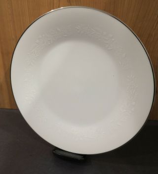 Immaculate Vintage Porcelain Noritake Reina 6450 Q Dinner Plate Floral 10.  5 