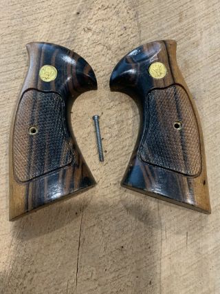 Vintage Sile Grips For Smith & Wesson K Frame Square Butt