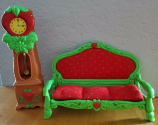 Vintage Strawberry Shortcake Berry Happy Home Living Room Furniture Clock & Sofa