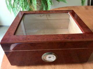 Cigar Humidor Case Vintage Cherry Wood W/ Glass Top 10x9” 3.  11 Lbs