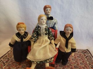 Dollhouse Miniature 1:12 Scale Vintage Porcelain Doll Family