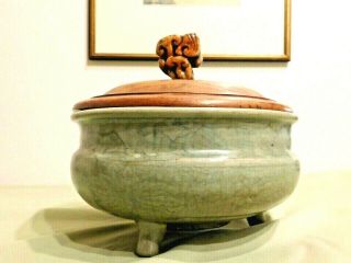Antique Chinese Late Qing Dynasty Celadon Bowl W/ Wood Lid & Carved Jade Finial