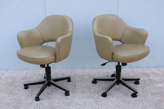 Knoll Eero Saarinen Executive Arm Chair With Swivel Base Mid - Century Modern 1950