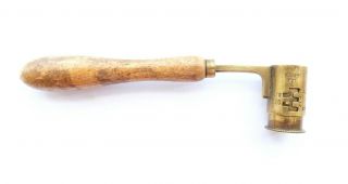 Good Vintage Shot Measure / Charger Powder Scoop Flask Muzzle Loader Long Rifle