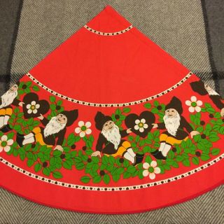 Big Vintage Swedish Christmas Round Red Tablecloth Santas Holding Hearts