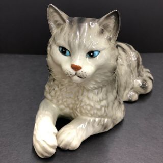 Vintage Andrea by Sadek Ceramic Cat Figurine Grey Cat Blue Eyes 5”Hx10”W Japan 2
