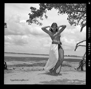 Bettie Page Sexy Pin - up 1954 Camera Negative Photograph Bunny Yeager Unpublished 2