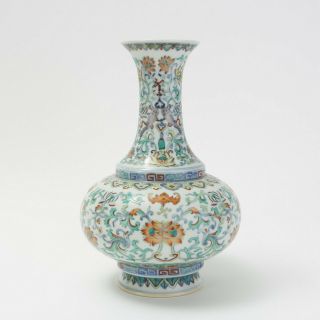 Chinese Antique Rare Doucai Vase,  Qianlong Mark,  Qing Dynasty,  18th Century