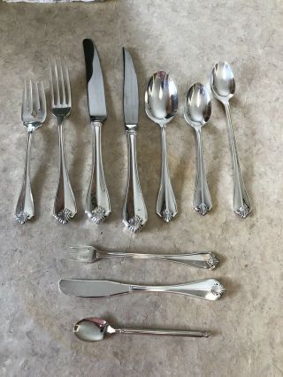ONEIDA ROGERS KING JAMES SILVERPLATE 127 PC SERVICE FOR 12 FLATWARE 2