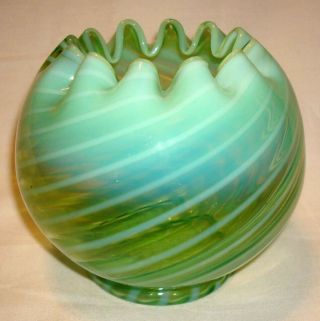 Vintage Fenton Green Opalescent Glass Swirl Ruffled Large 4 ¼” Rose Bowl Vase