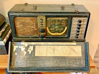 Antique Zenith 7g605 Bomber Portable Tube Radio