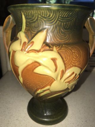 Vintage Roseville Zephyr Lily Handled 8.  5”vase In Brown/green 202 - 8