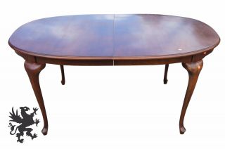 Vintage Bernhardt Queen Anne Mahogany Dining Table Oval With Leaves