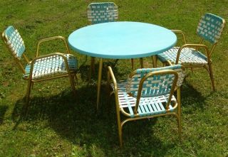 1960s Troy Sunshade [?] Anodized Aluminum Fiberglass Top Patio Table & Chairs