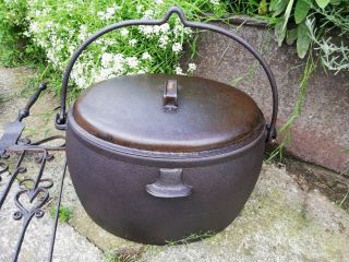Vintage Cast Iron Romany Gypsy Oval Cooking Pot 5 Gallon Farmhouse