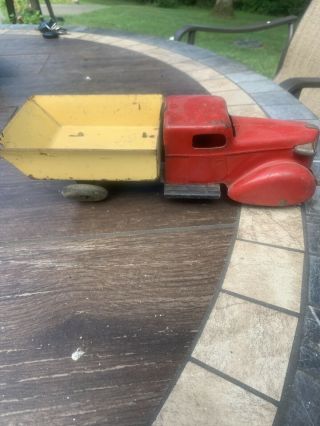 Vintage Wyandotte Yellow & Red Pressed Steel Dump Truck Toy