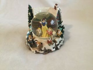 Vintage Disney Snow White & 7 Dwarfs Christmas Holiday Musical Snow Globe