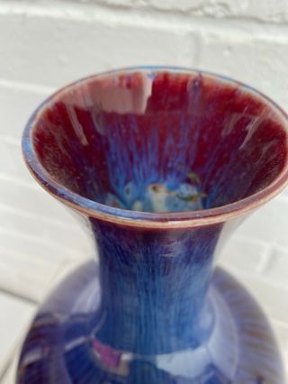 A LARGE CHINESE FLAMBE GLAZED PORCELAIN VASE 20TH CENTURY COBALT BLUE RED 34cm H 2