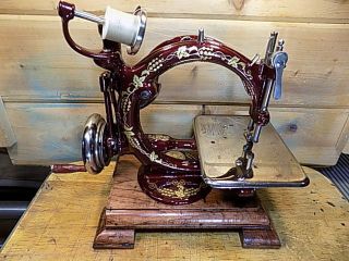 Antique Hand Crank Willcox Gibbs sewing machine.  RESTORED 1900 2