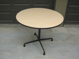 Herman Miller Eames Round Aluminum Group Table 36 "
