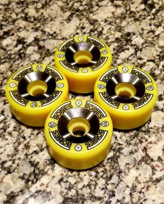 Vintage Yellow Powell Peralta T - Bones 95a Nos Skateboard Wheels
