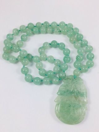 Vintage Chinese Carved Jadeite Pendant Bead Necklace Hand Knotted
