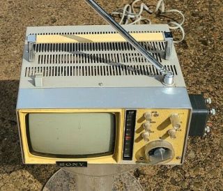 Vintage Sony Micro Tv 5 - 305uw Portable Transistor Television