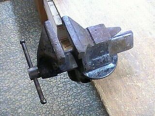 Vintage Unknown Brand 3 " Clamp - On Bench Vise With 2 - 1/2 " Opening W/ Smooth Jaws