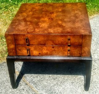 Vintage Mid Century Modern Hekman Burl Side Table W/ Chinese Asian Flare