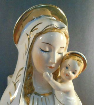 Vtg Blessed Mother/madonna/mary And Jesus Planter/vase Religious Statue
