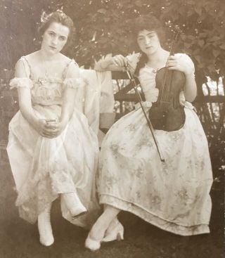 1918 Vtg Photo Remembering Two Pretty Young Girls Cousins Violin Named